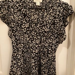 Dainty Floral top